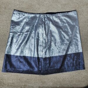 NWT Hollister Silver Sequin Mini Skirt Women's Size 0 Back Zip Spakle Sexy New